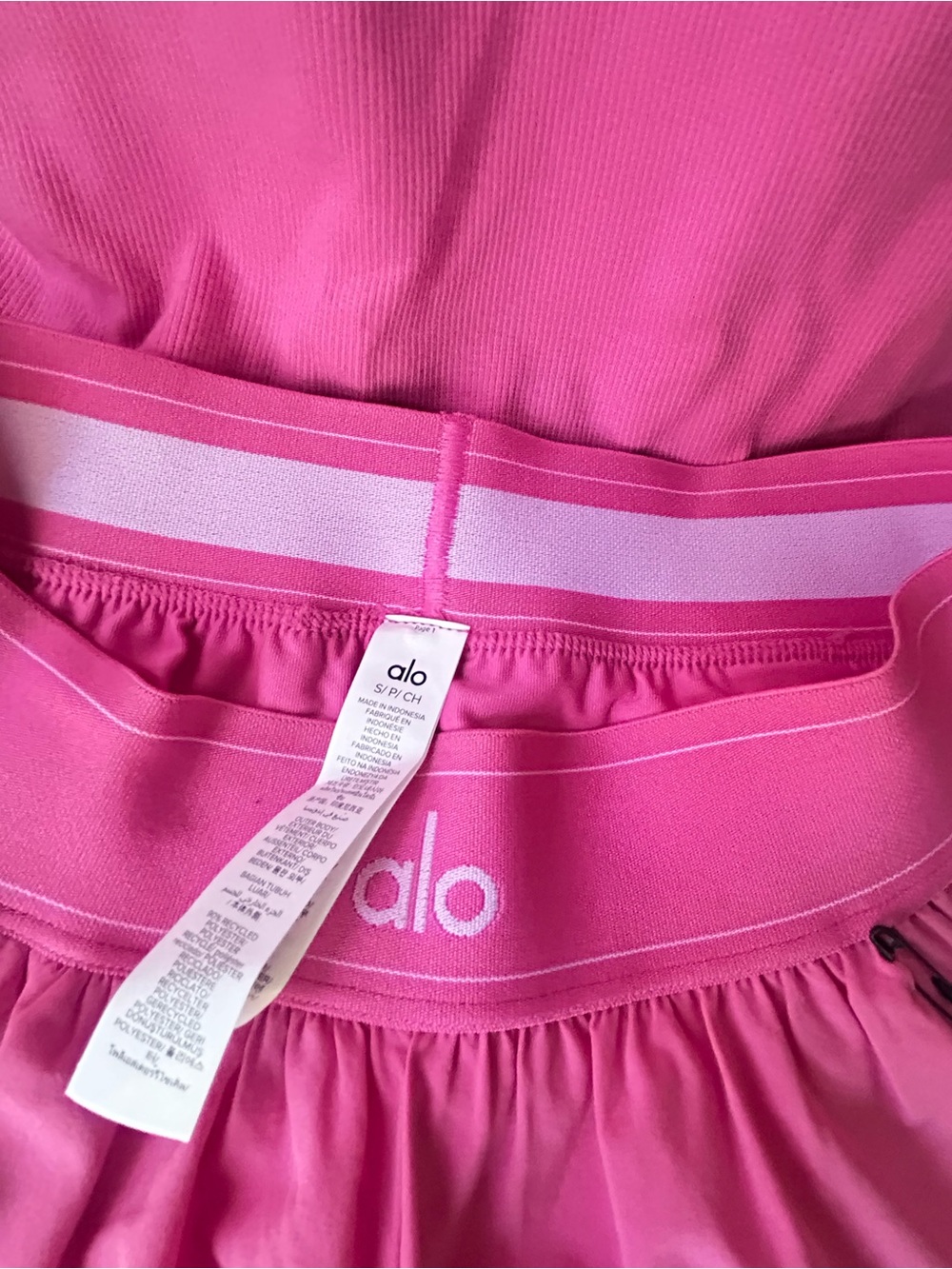 ALO Women’s 2 Piece Set Paradise Pink Aspire Tank Match Point Shorts - Picture 9 of 10